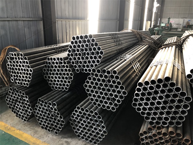 信阳小口径厚壁无缝钢管