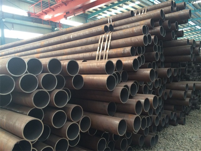 信阳化肥设备用高压无缝钢管