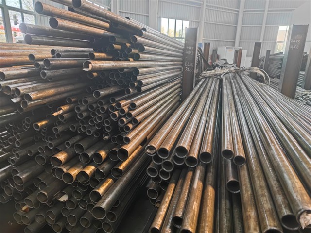 信阳35#精密无缝钢管