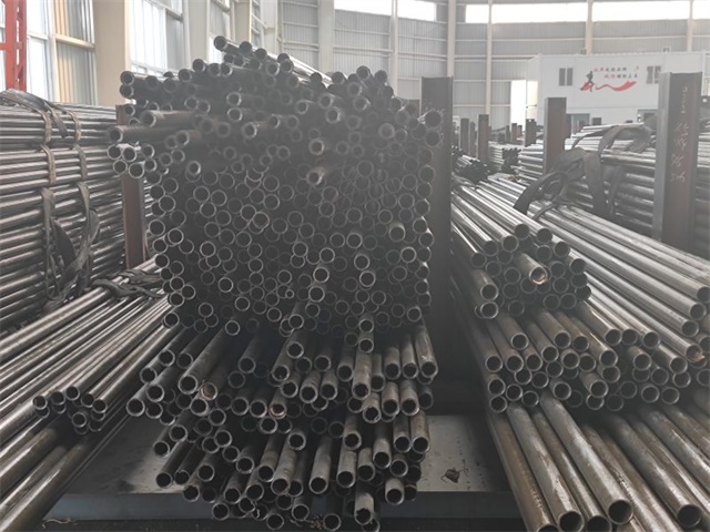 信阳精密无缝钢管现货批发