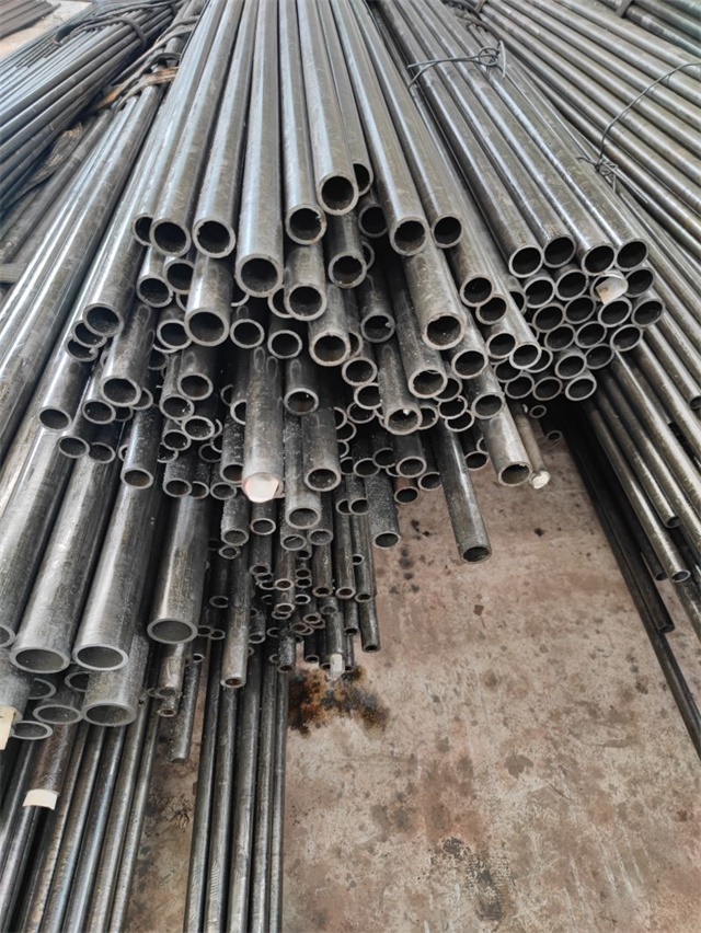 信阳精密光亮无缝钢管厂